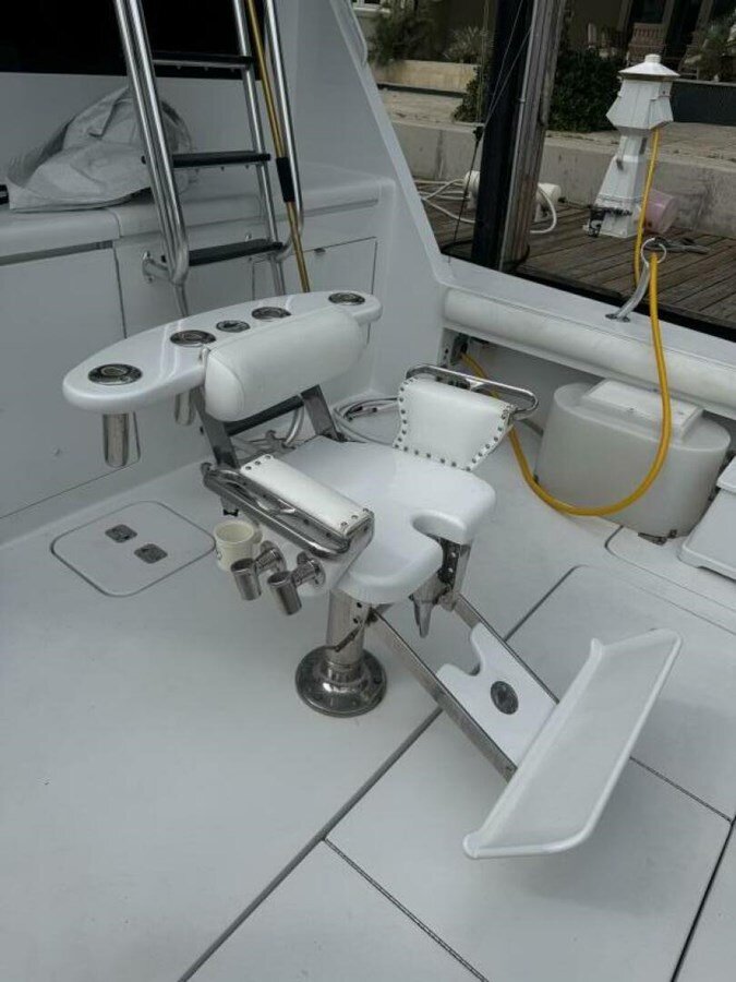 2005-hatteras-50-7174c7