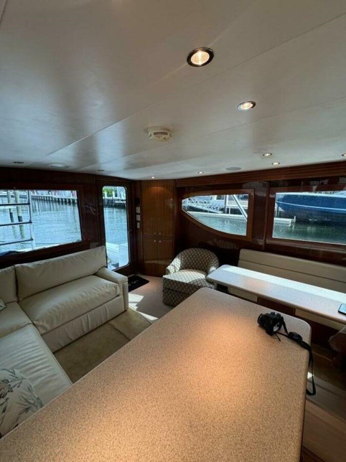 2005-hatteras-50-7174c7