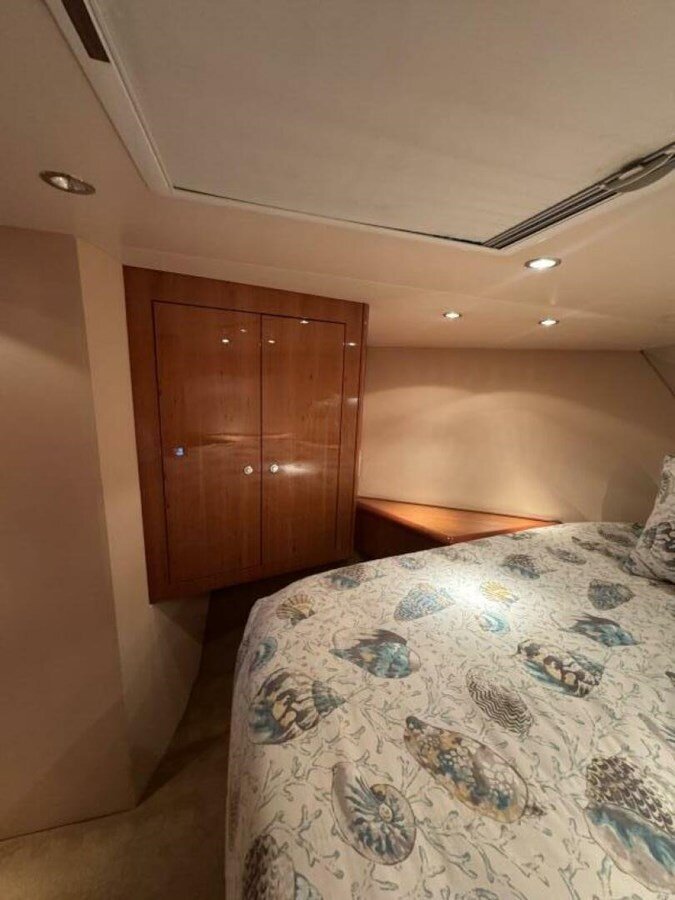 2005-hatteras-50-7174c7