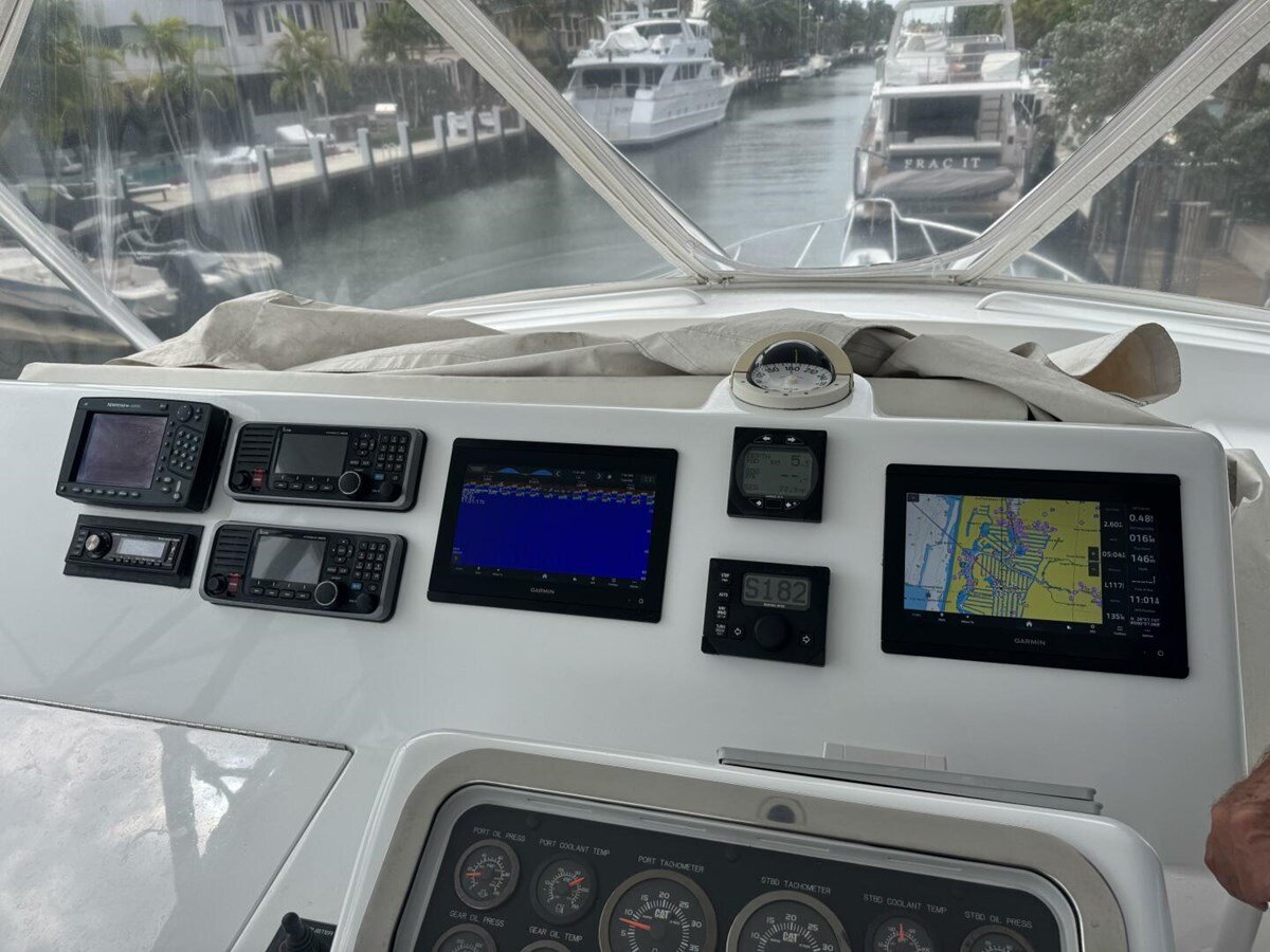 2005-hatteras-50-7174c7