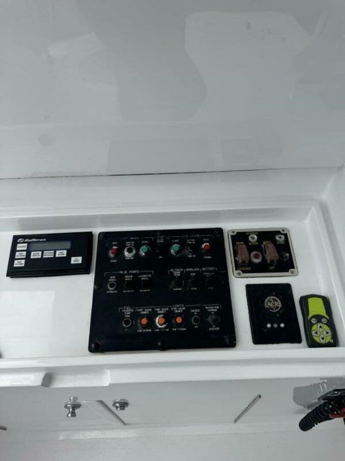 2005-hatteras-50-7174c7