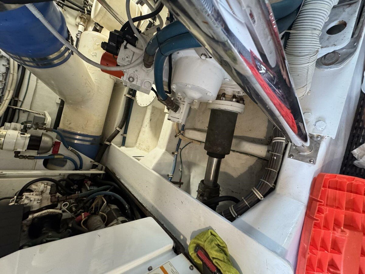 2005-hatteras-50-7174c7