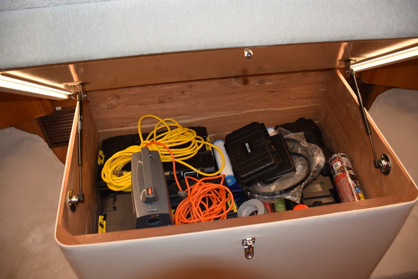 2005-hatteras-60-1-18f64c