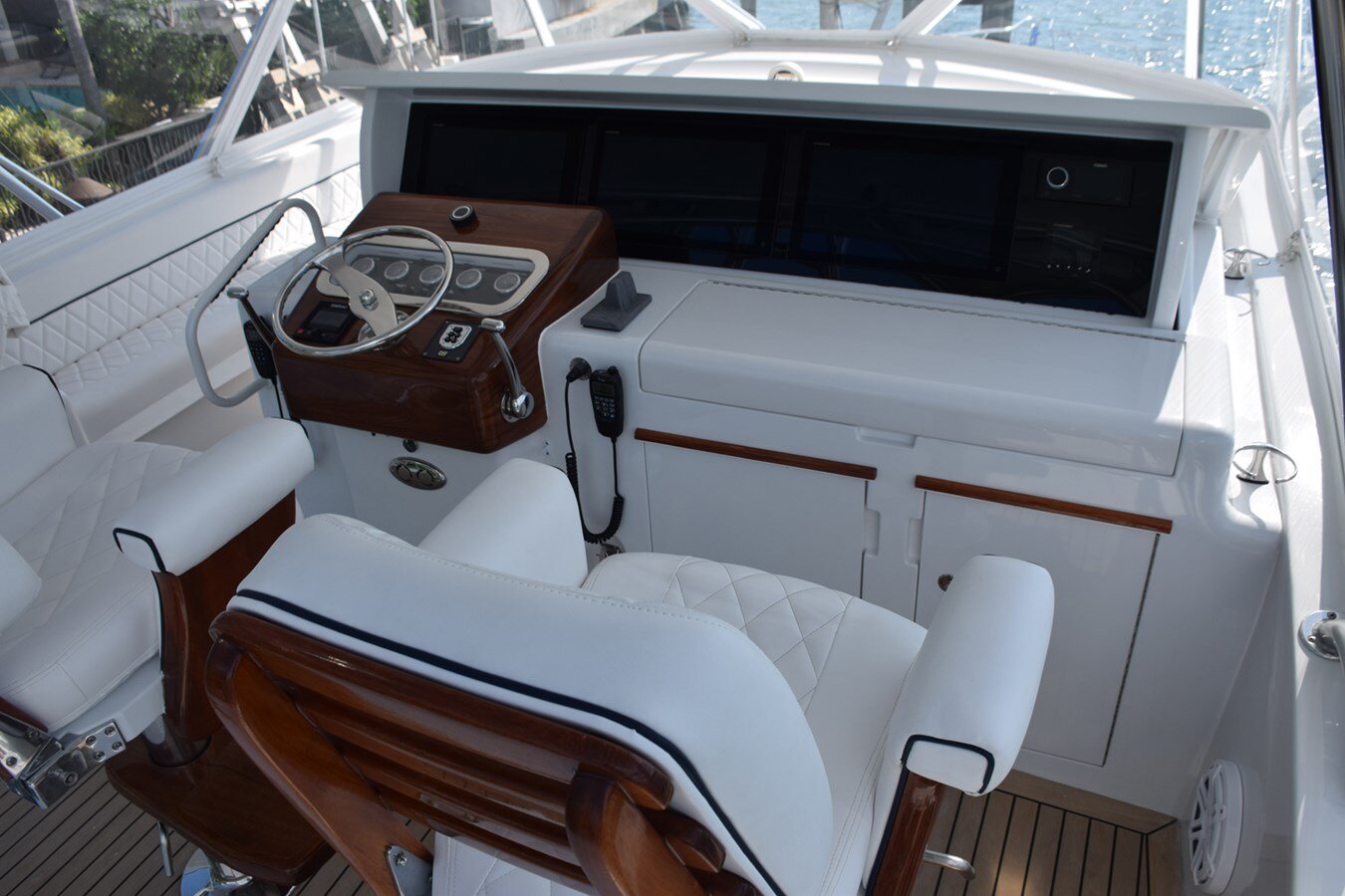 2005-hatteras-60-1-18f64c