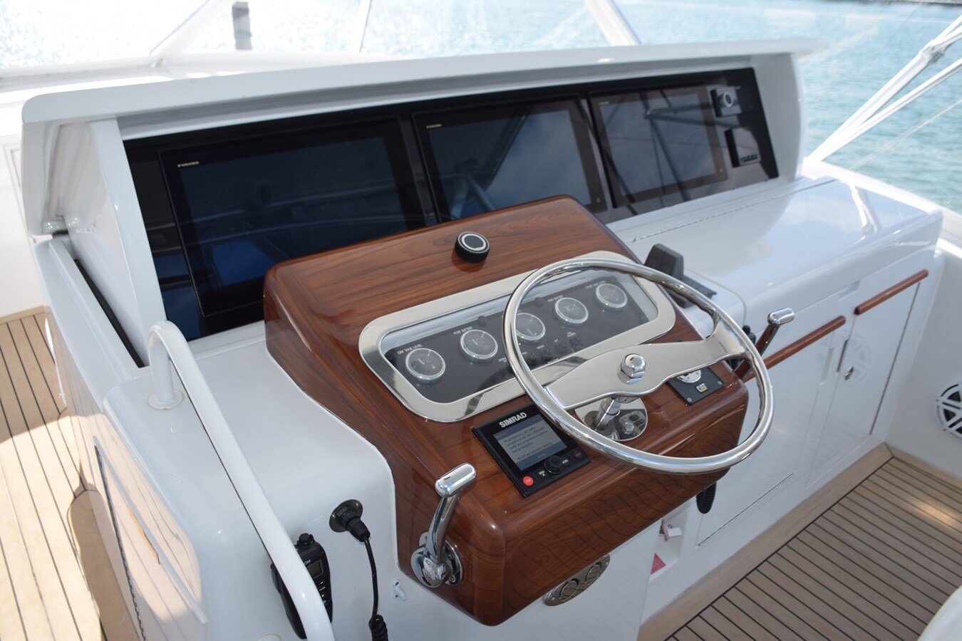 2005-hatteras-60-1-18f64c