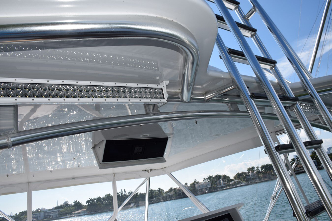 2005-hatteras-60-1-18f64c