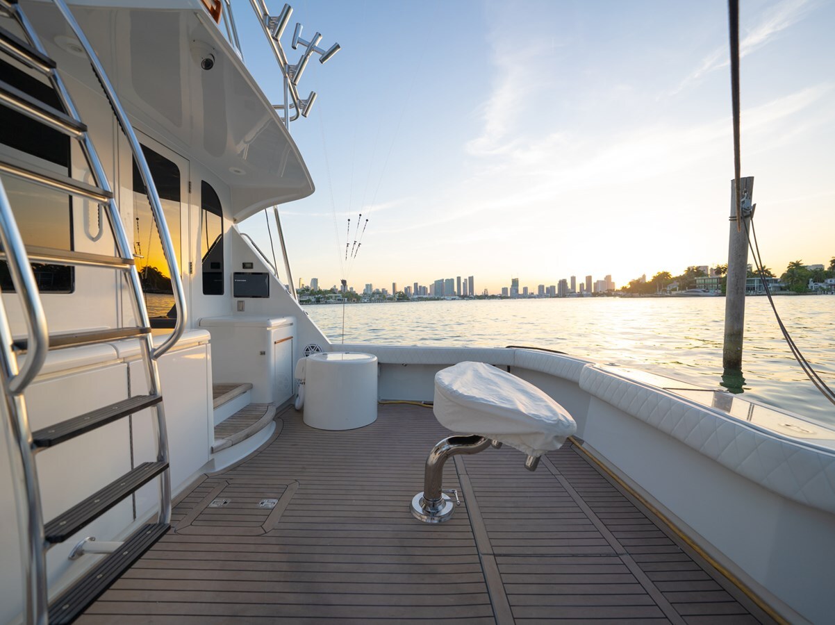 2005-hatteras-60-2-b24807