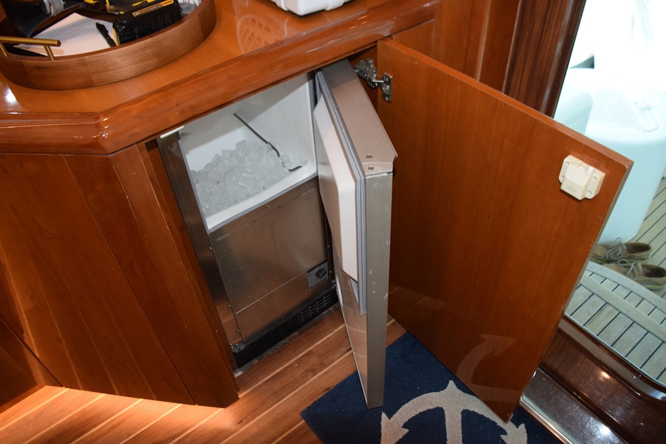 2005-hatteras-60-2-b24807