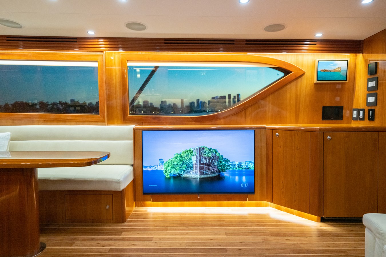 2005-hatteras-60-2-b24807