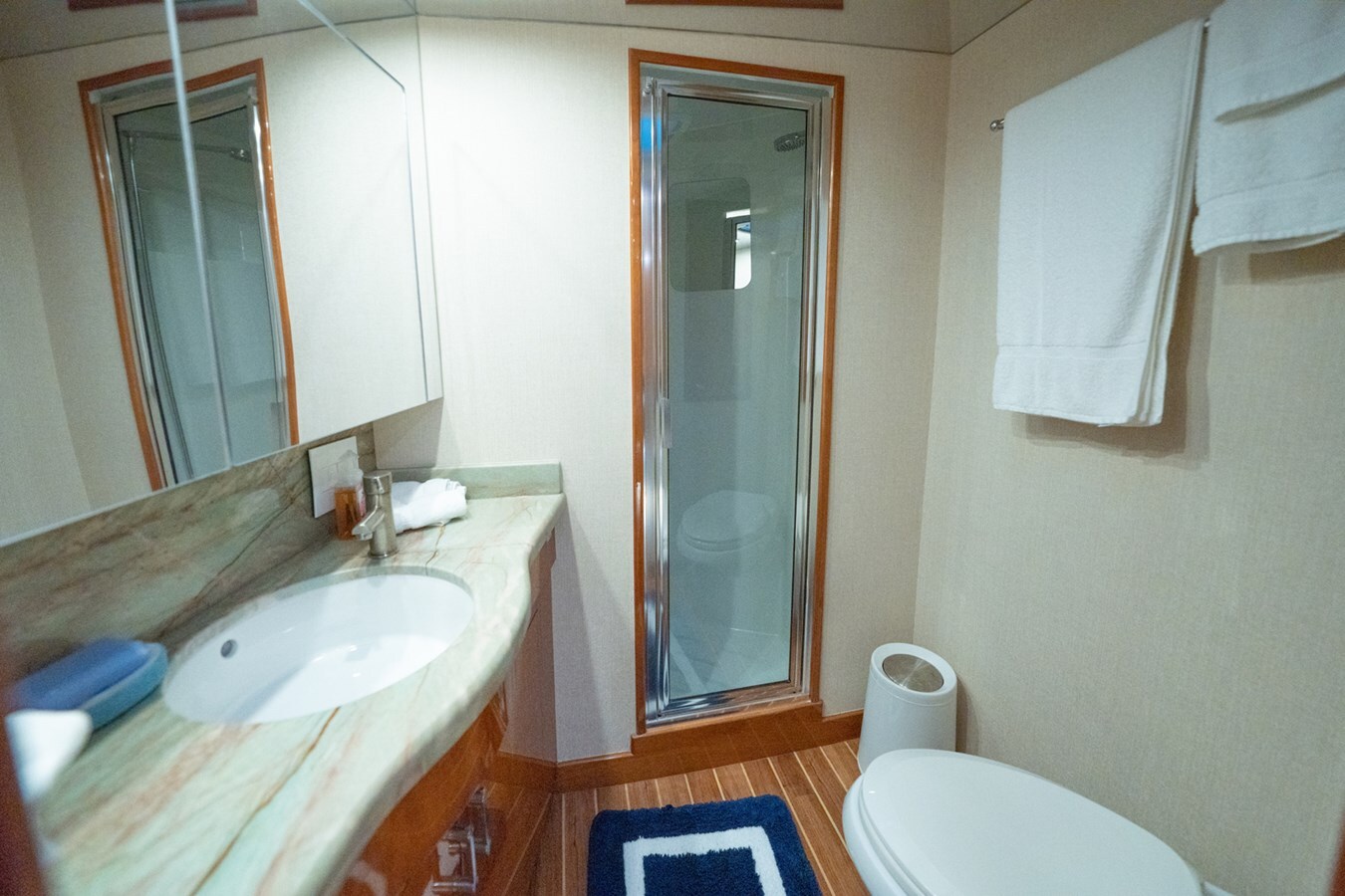 2005-hatteras-60-2-b24807