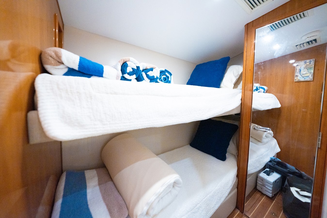 2005-hatteras-60-2-b24807