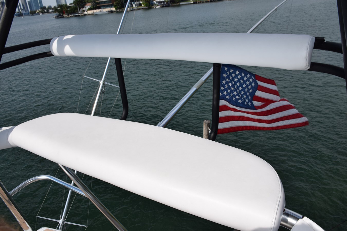 2005-hatteras-60-2-b24807