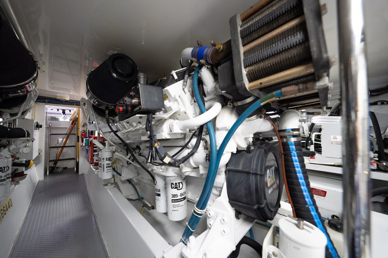 2005-hatteras-60-2-b24807