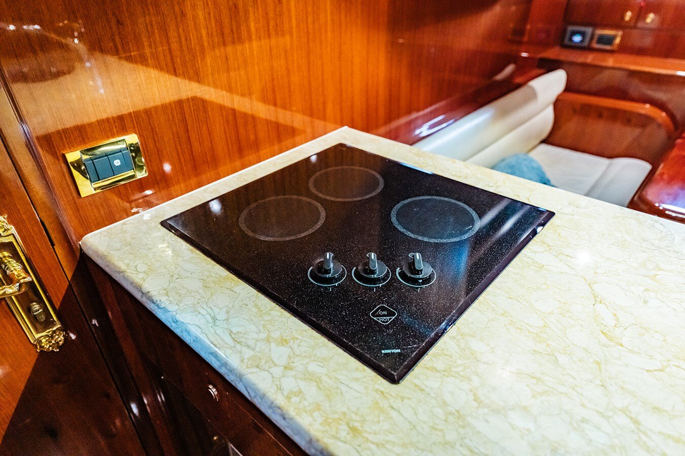 2005-johnson-87-9afabf