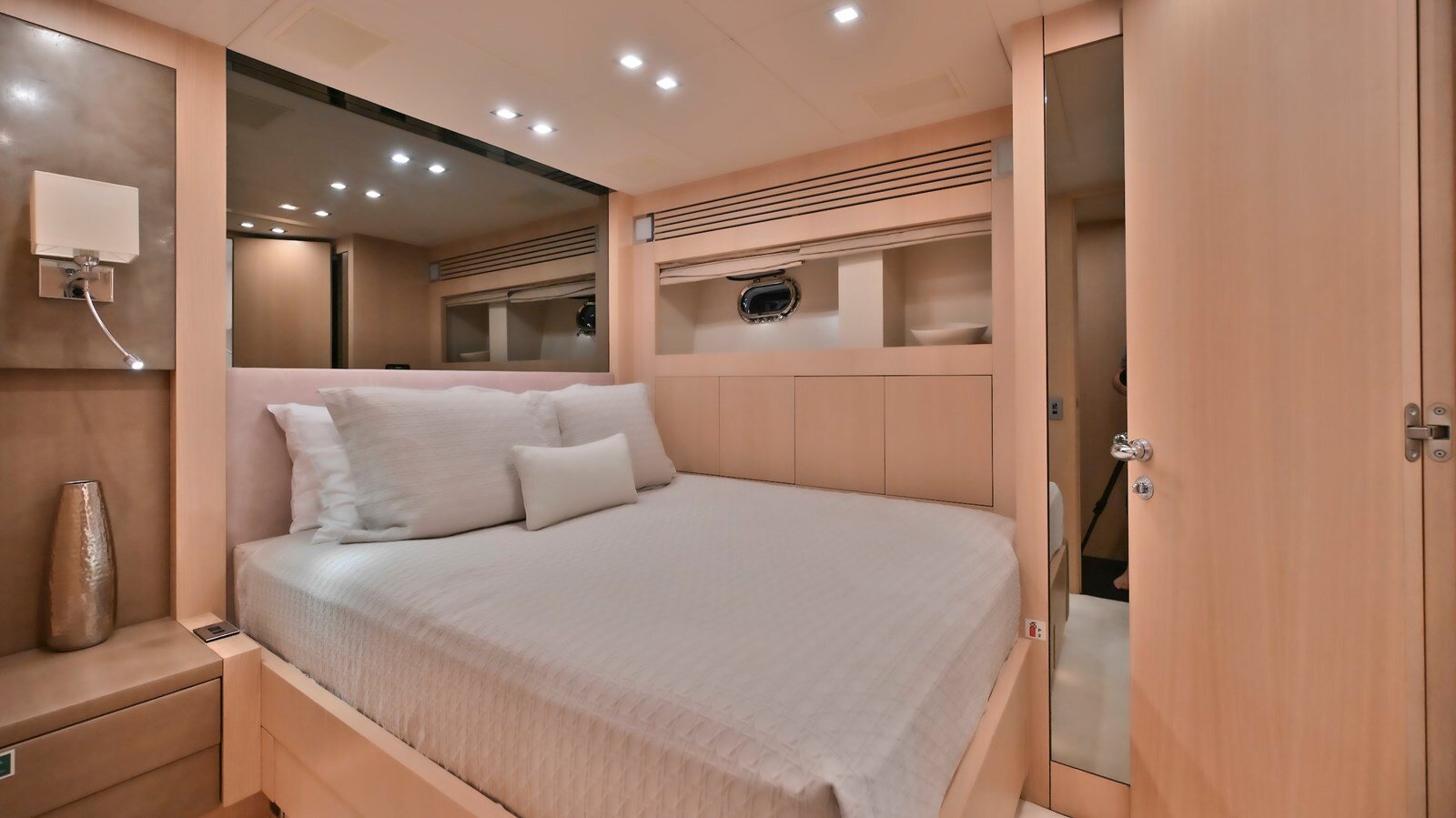 2005-mangusta-108-73f85a