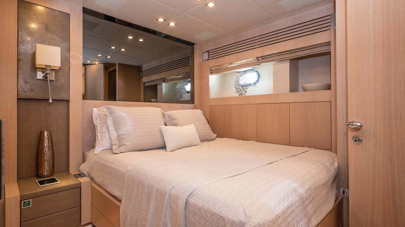 2005-mangusta-108-73f85a