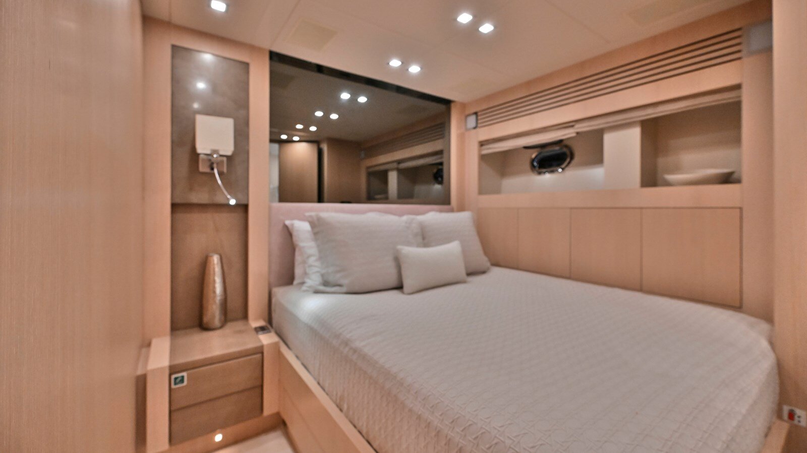 2005-mangusta-108-73f85a