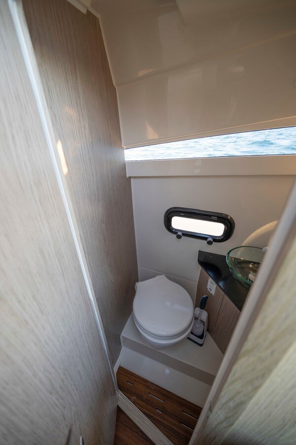 2005-mangusta-108-73f85a