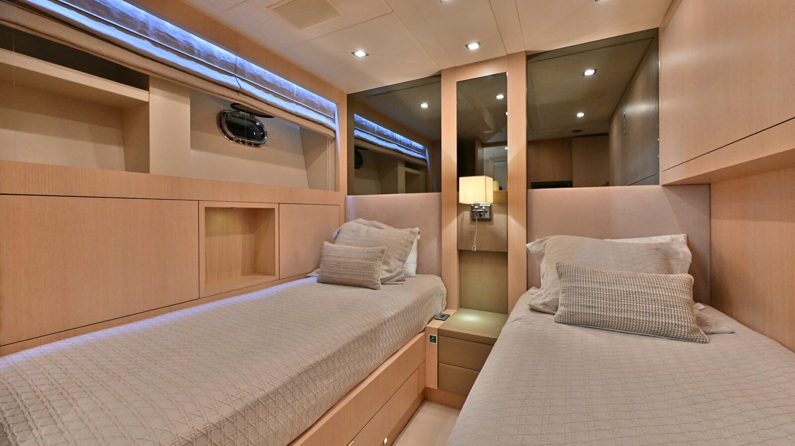 2005-mangusta-108-73f85a