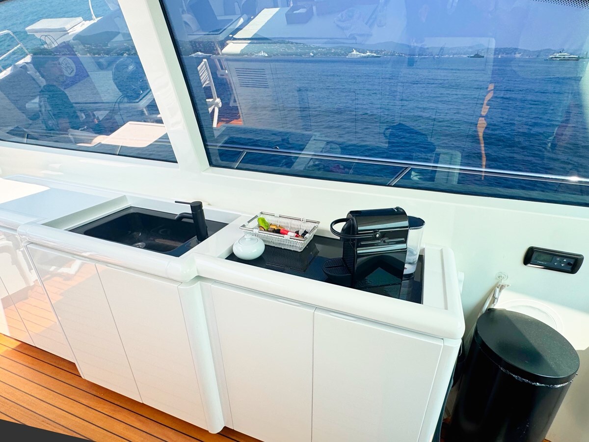 2005-mangusta-75-2-4c9aa4