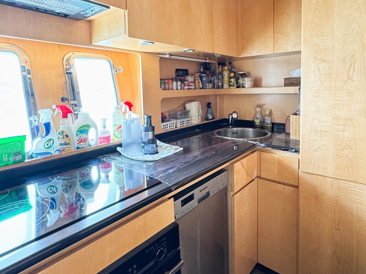 2005-mangusta-75-2-4c9aa4