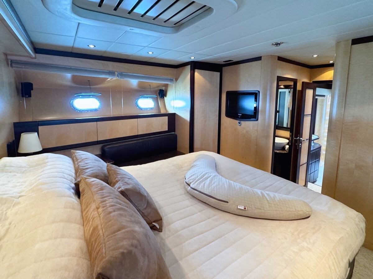 2005-mangusta-75-2-4c9aa4