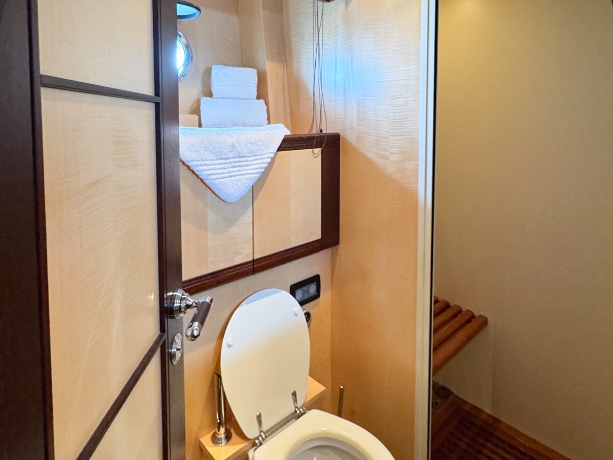 2005-mangusta-75-2-4c9aa4