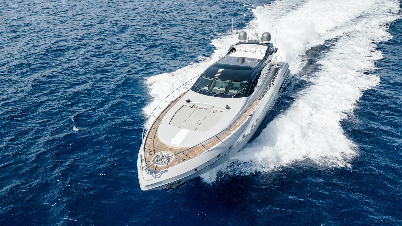 2005 MANGUSTA 92' 7