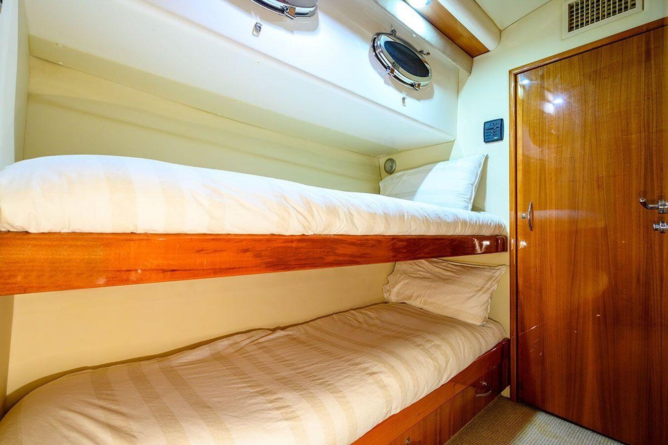 2005-maritimo-62-53bd60