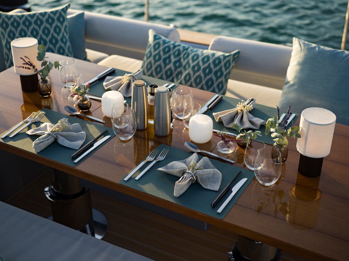 2005 NAUTOR SWAN 99' 2