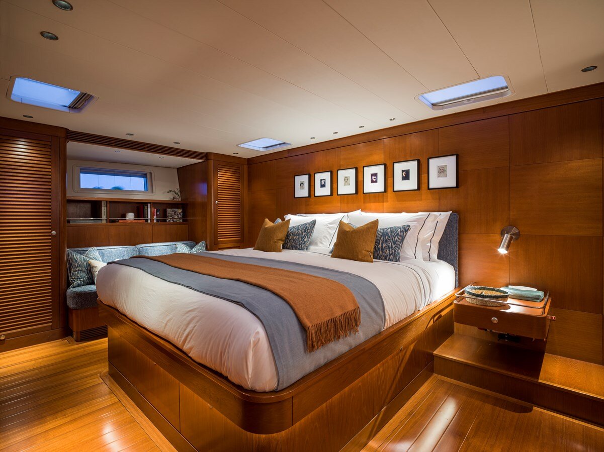 2005 NAUTOR SWAN 99' 2