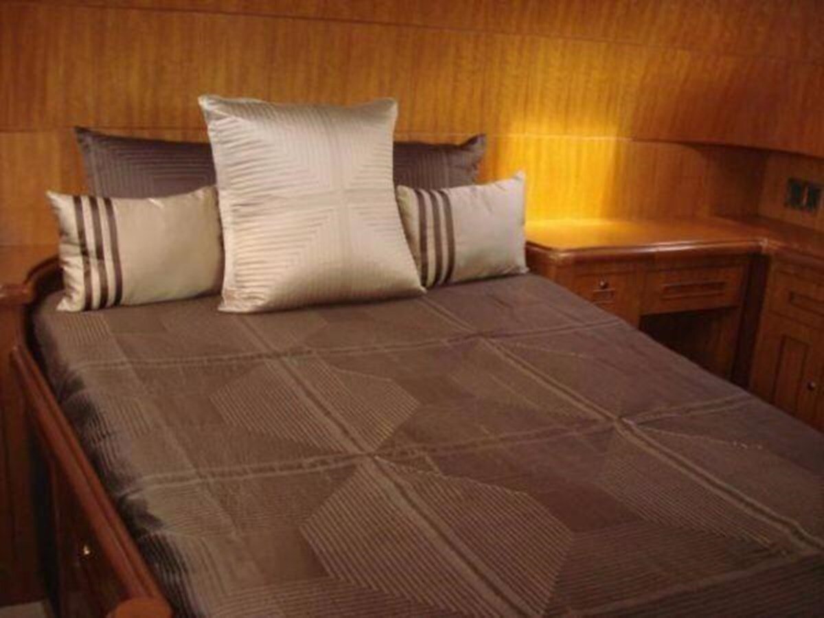 2005-ocean-alexander-45-b764bc