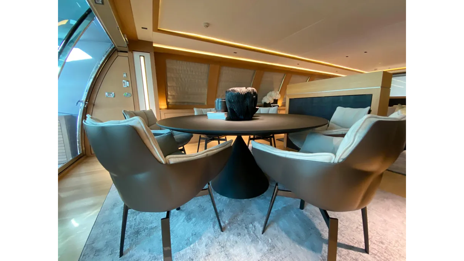 2005-palmer-johnson-120-1-65a914