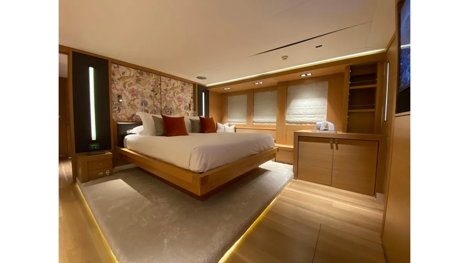 2005-palmer-johnson-120-1-65a914