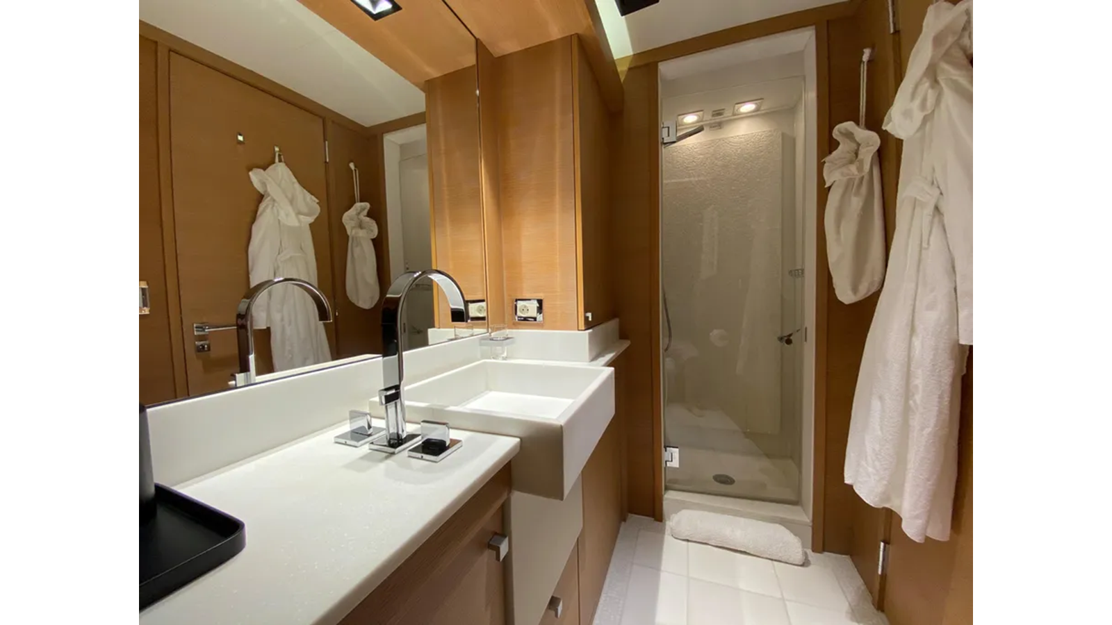 2005-palmer-johnson-120-1-65a914