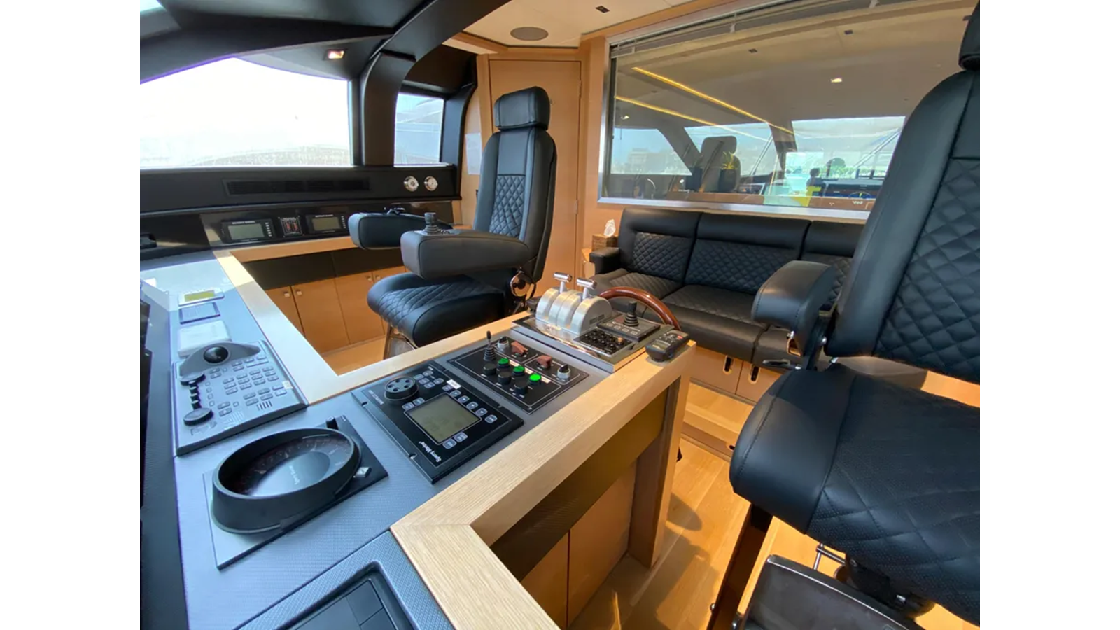 2005-palmer-johnson-120-1-65a914