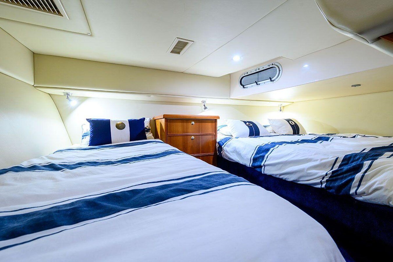 2005-riviera-43-580d77