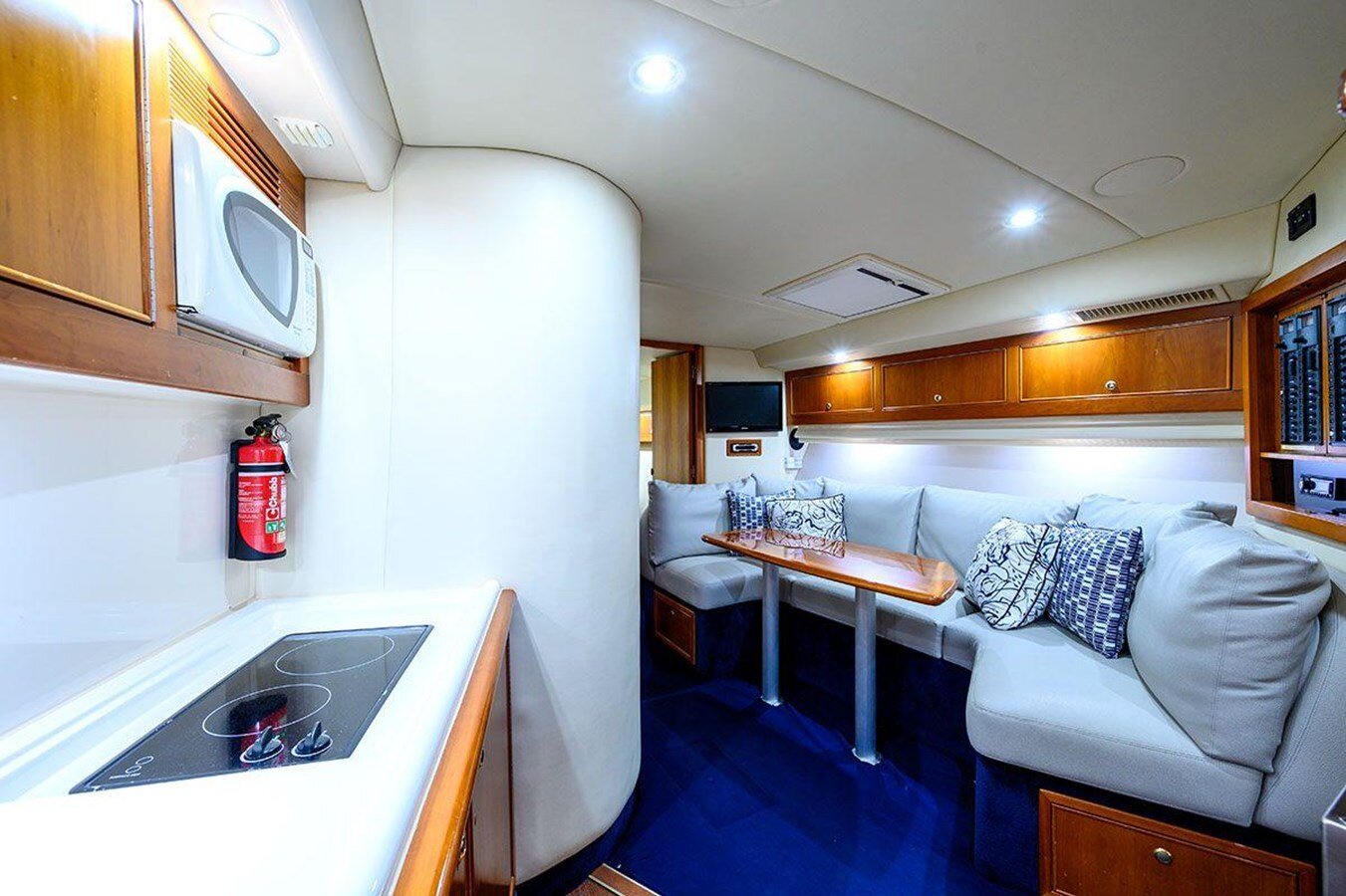 2005-riviera-43-580d77