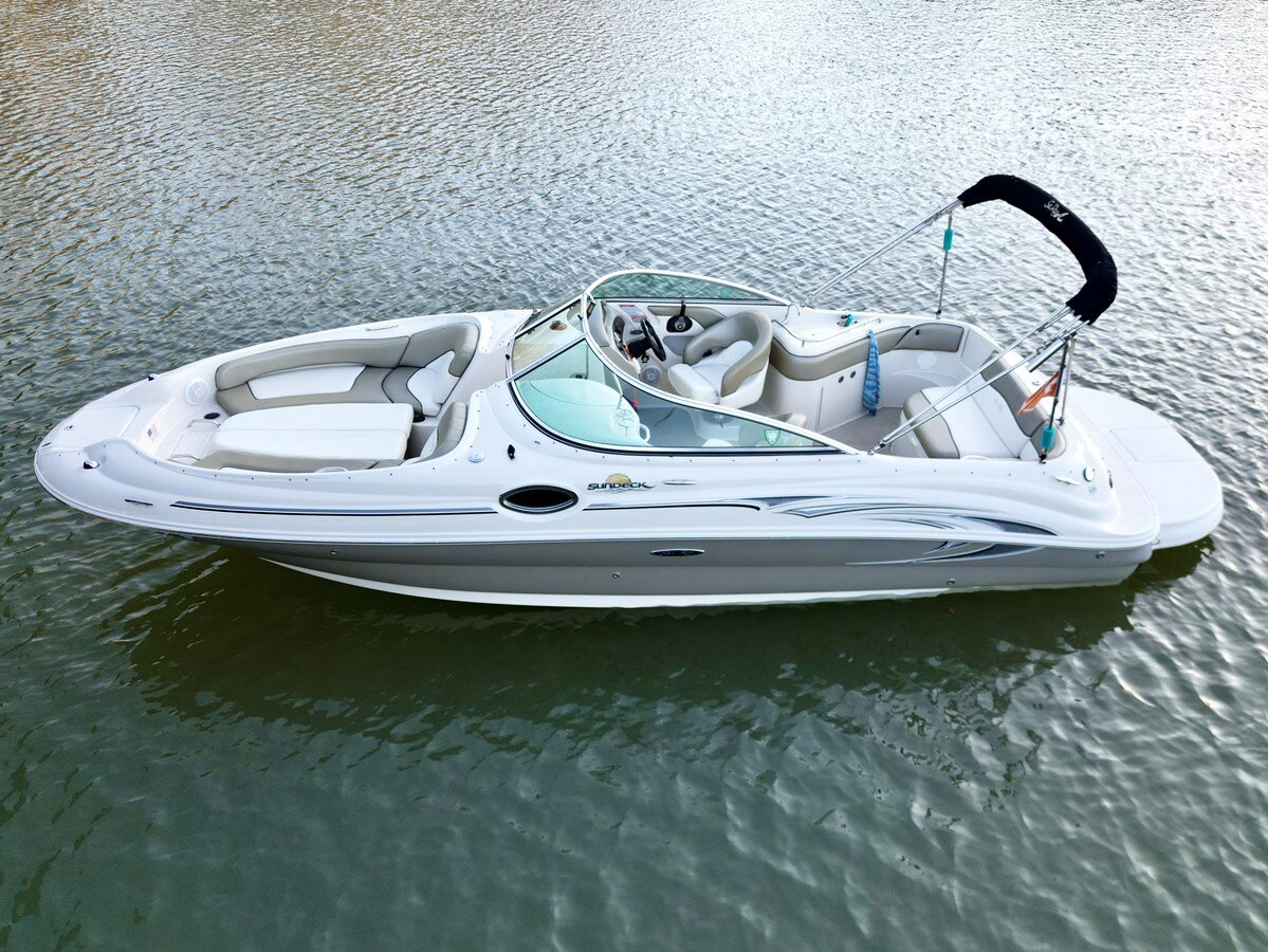 2005-sea-ray-26-4-551995