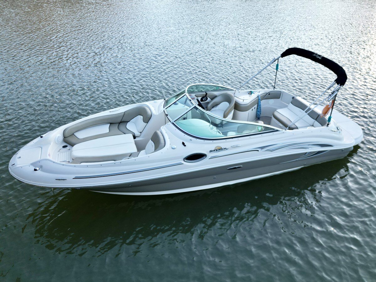 2005-sea-ray-26-4-551995