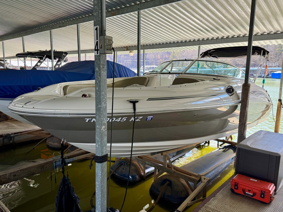 2005-sea-ray-26-4-551995