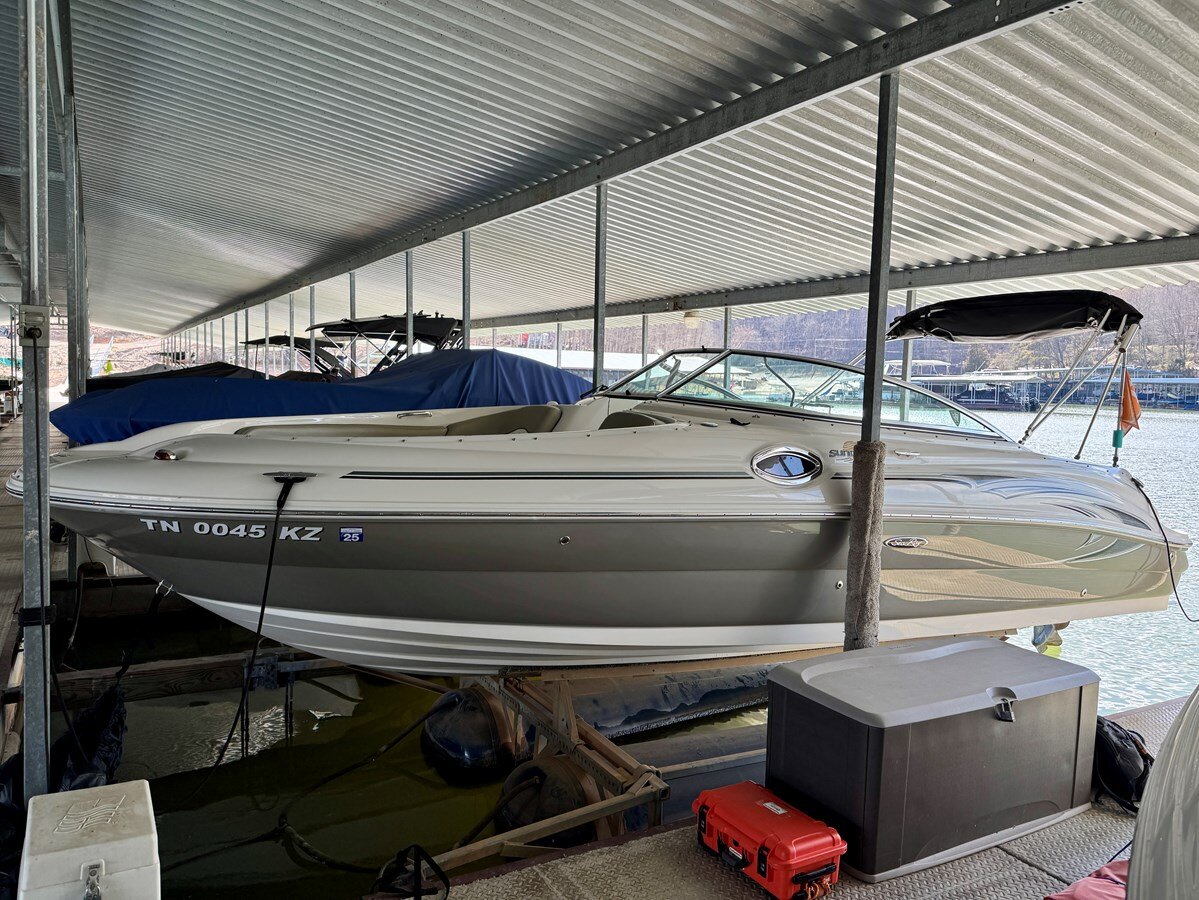 2005-sea-ray-26-4-551995
