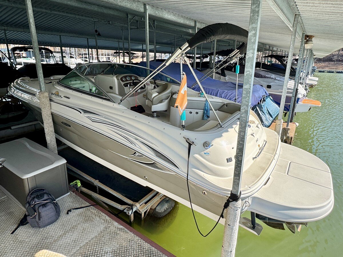 2005-sea-ray-26-4-551995