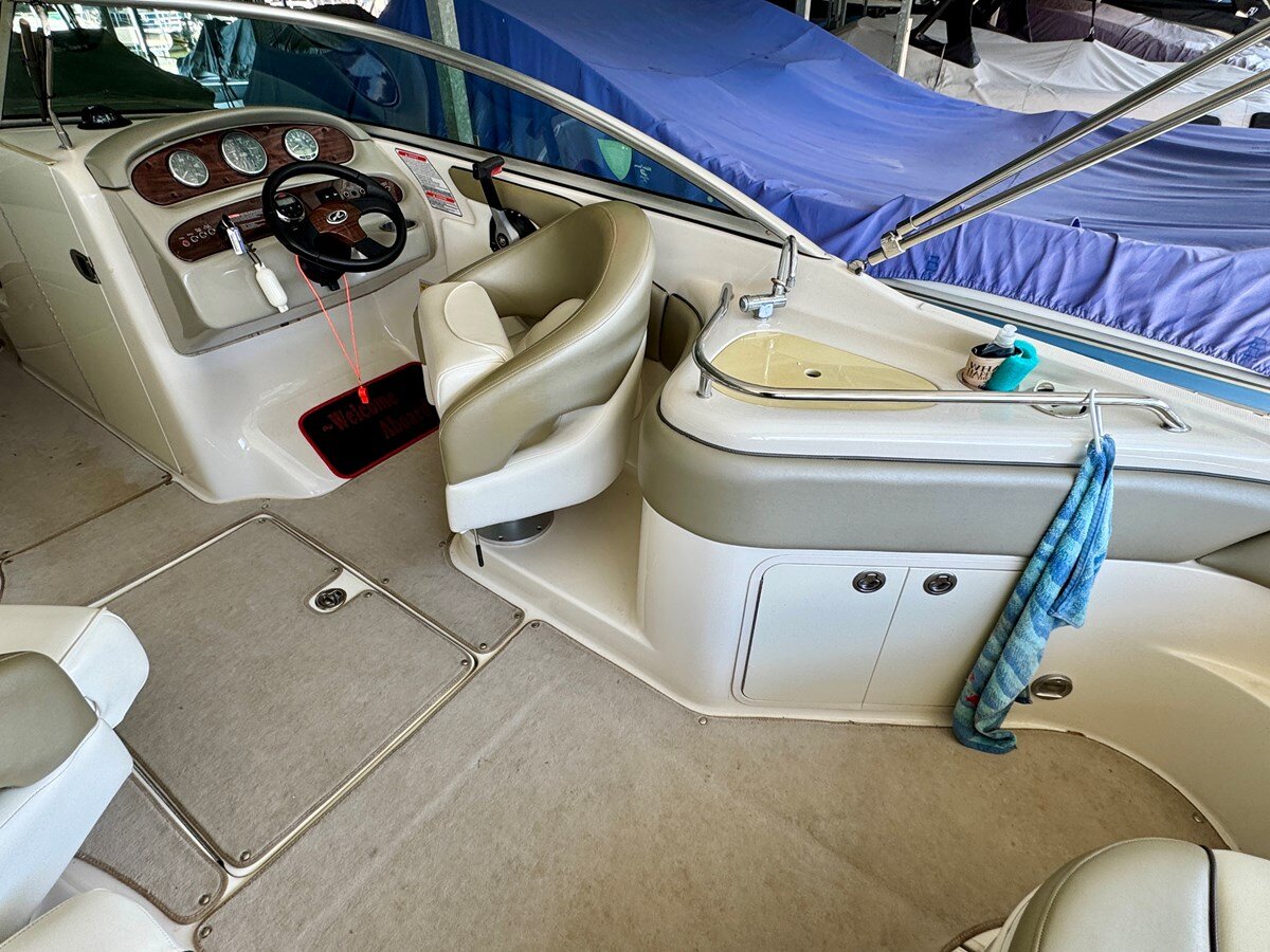 2005-sea-ray-26-4-551995