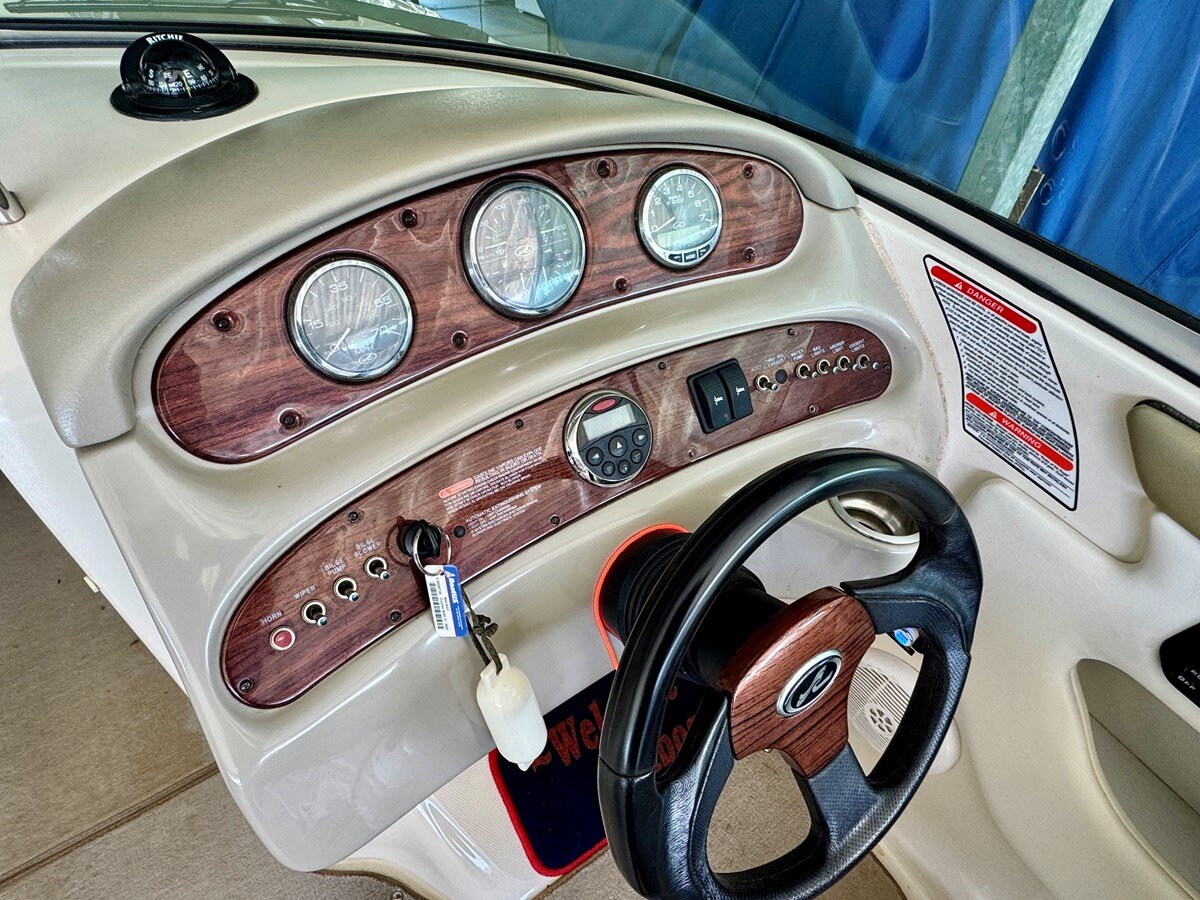 2005-sea-ray-26-4-551995