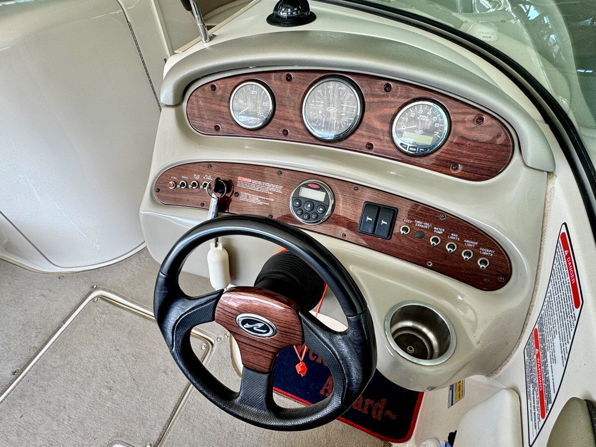 2005-sea-ray-26-4-551995