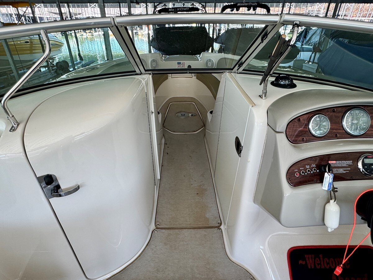 2005-sea-ray-26-4-551995