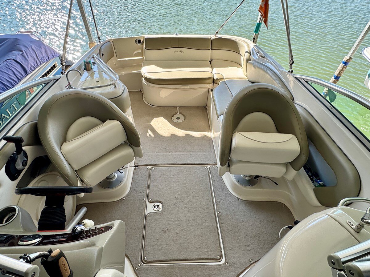 2005-sea-ray-26-4-551995