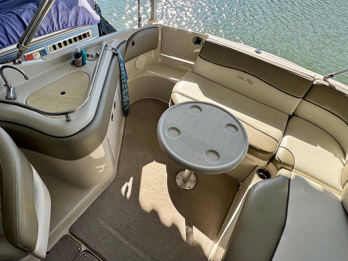 2005-sea-ray-26-4-551995