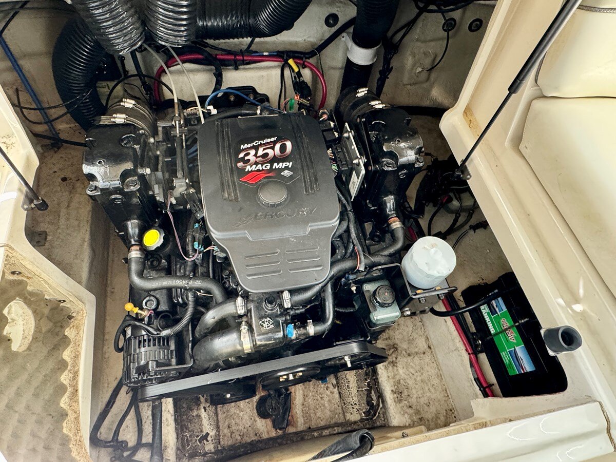 2005-sea-ray-26-4-551995